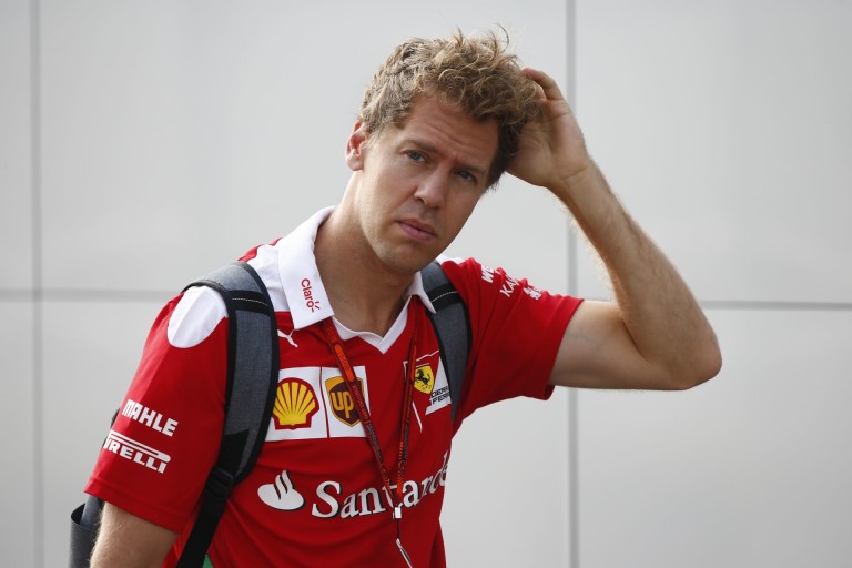 Vettel: ha tudod a megoldást a Mercedes ellen, írj alá a Ferrarihoz!