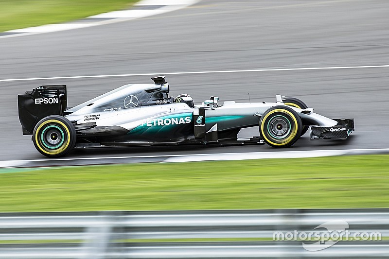 Lorenzo noteerde ‘erg competitieve' rondetijden tijdens Mercedes F1-test