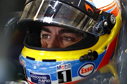 Alonso geeft toe: "Ik mis het vechten om de wereldtitel"