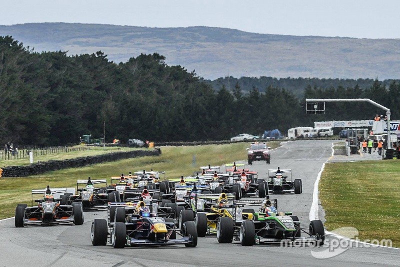 Verschoor dolblij na topweekend in Teretonga: