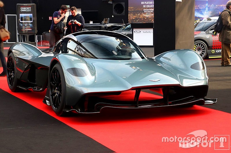 AM-RB 001 motor için Cosworth ile çalışacak