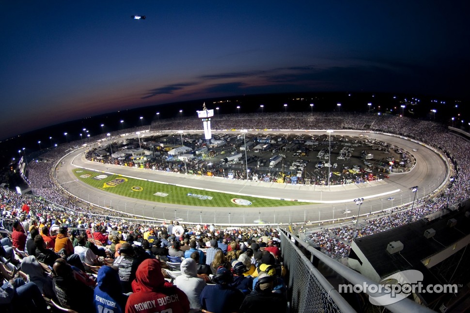 Night race action