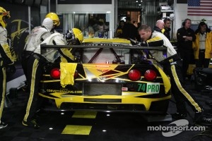 #74 Corvette Racing Chevrolet Corvette C6 ZR1: Oliver Gavin, Tom Milner, Richard Westbrook at the garage