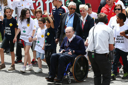 Frank Williams, dueño de Williams, es impulsado por María De Villota.