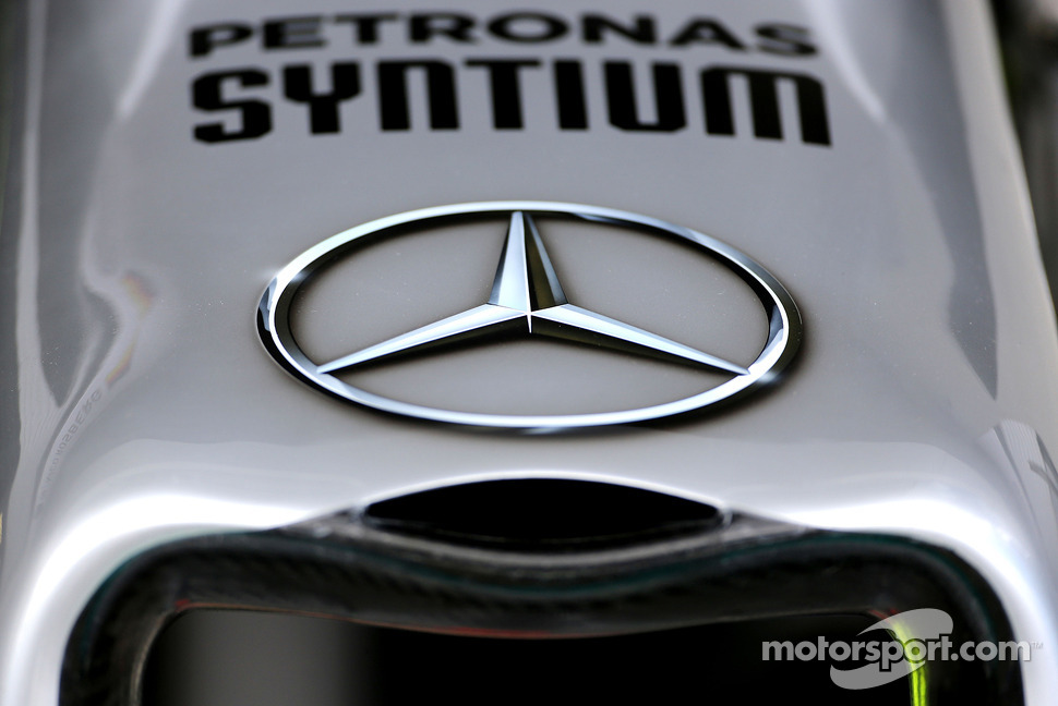 http://cdn-1.motorsport.com/static/img/mgl/1700000/1710000/1719000/1719000/1719081/s1_1.jpg