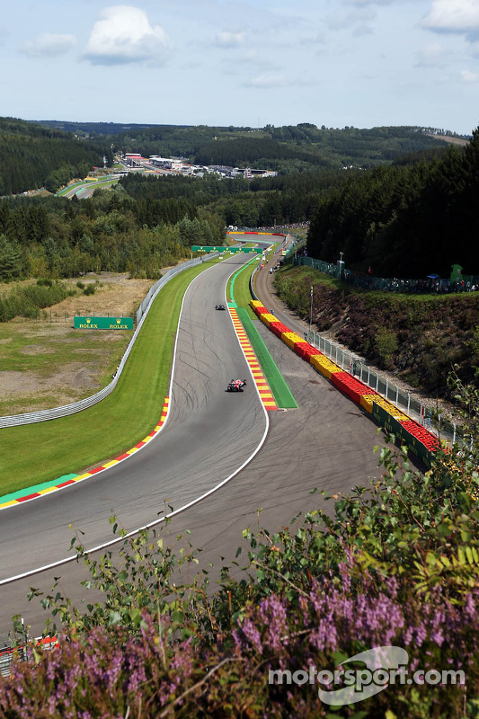 http://cdn-1.motorsport.com/static/img/mgl/1700000/1750000/1750000/1750400/1750491/s8/f1-belgian-gp-2014-alexander-rossi-marussia-f1-team-mr03.jpg