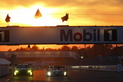 #11 RSR Racing Oreca FLM09 雪佛兰: Chris Cumming, Bruno Junqueira, Gustavo Menezes