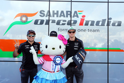 Sergio Pérez, Sahara Force India F1, y su compañero de equipo Nico Hulkenberg, Sahara Force India F1
