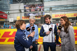Claire Williams, Williams afgevaardigd teambaas met Damon Hill, Sky Sports Presentator; Felipe Massa
