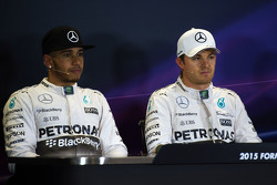 Mercedes AMG F1, Lewis Hamilton y Nico Rosberg, de Mercedes AMG F1 en la Conferencia de prensa FIA