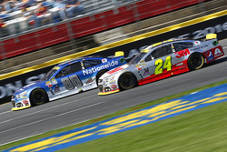 Dale Earnhardt Jr., Hendrick Motorsports Chevrolet; Jeff Gordon, Hendrick Motorsports Chevrolet