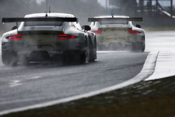 #92 保时捷曼泰车队 保时捷911 RSR:弗雷德里克·马克维斯基、帕特里克·皮雷