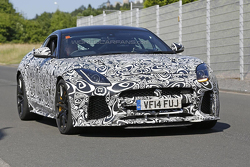 Jaguar F-Type SVR