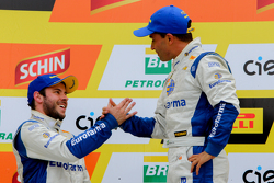 Max e RIcardinho comemoram