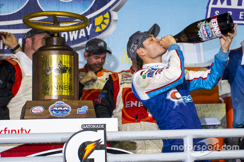 Xfinity-Sieger Kyle Larson (HScott-Chevrolet)