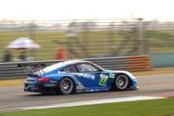 费尔贝迈尔-博通车队77号保时捷997 GT3 RSR赛车:理查德·里兹、马克·里布