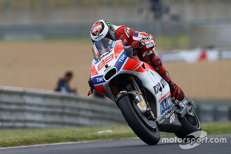 Lorenzo: “Ha sido mi carrera más constante con Ducati”