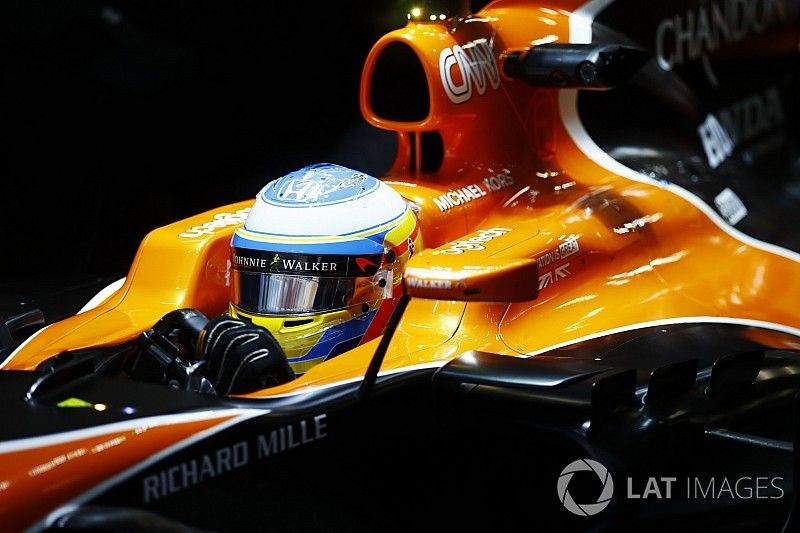 Алонсо продлил контракт с McLaren