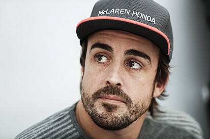 Alonso: "Il nuovo contratto con la McLaren è a lungo termine"