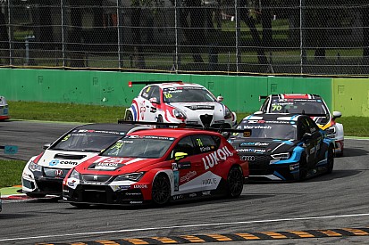 Alpine challenge for the TCR International Series competitors