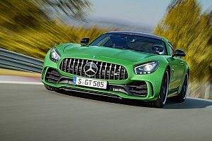 La Mercedes-AMG GT R s'illustre sur le Nürburgring