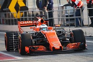 Tes Barcelona: McLaren terganggu masalah mesin Honda