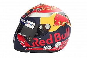 Racehelm Verstappen uit 2017 gaat onder de hamer