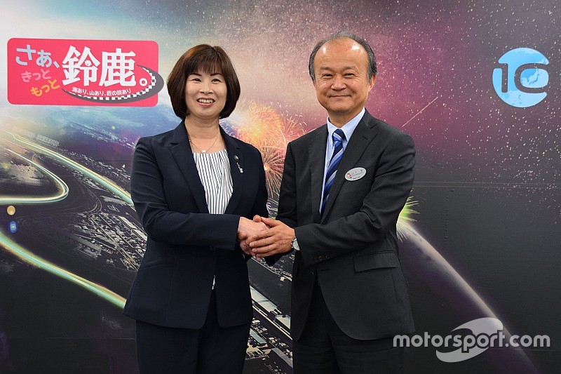 鈴鹿10H参戦レーシングカー、鈴鹿市内でパレード走行・公開車検実施
