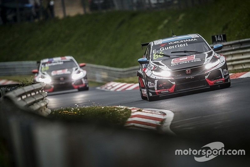 Nurburgring WTCR: Guerrieri 2018'deki ilk yarışını kazandı