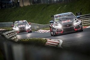 Герьери и Бьорк стали победителями гонок WTCR на «Нюрбургринге»