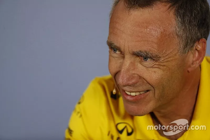 Bob Bell, directeur technique Renault Sport F1, lors de la conf&eacute;rence de presse
