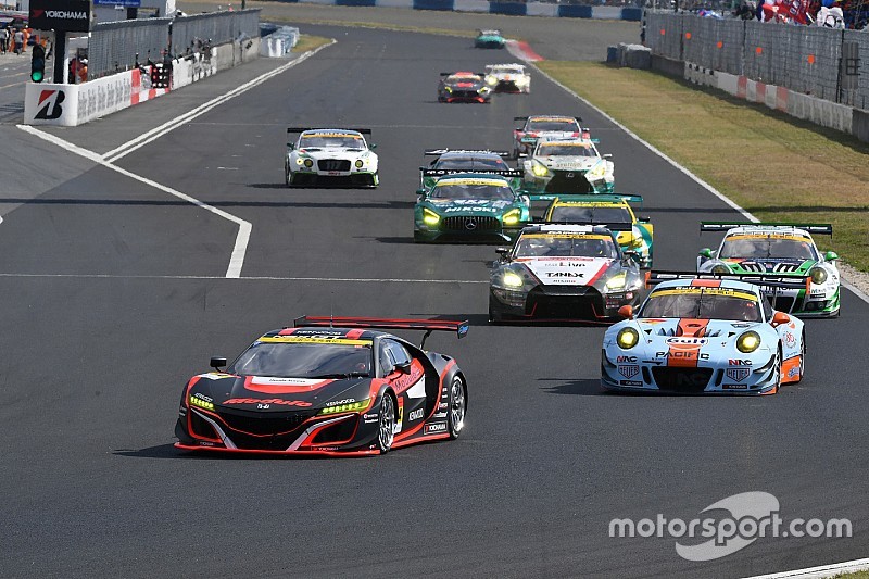 道上龍「GT300クラスならではの難しさを痛感した」:Honda AccessスーパーGT開幕戦決勝レポート