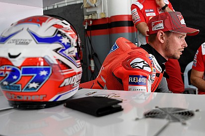 Stoner confirma que no renovará con Ducati: "No siguen mis indicaciones"
