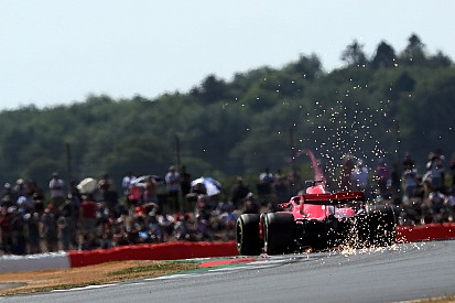 A Red Bull csapatfőnöke szerint a Ferrari motorja az új mérce az F1-ben