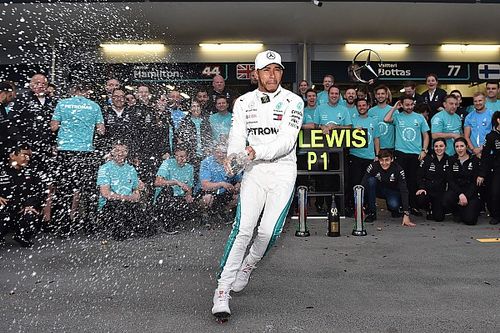 F1 in Cijfers: Hamilton evenaart record Schumacher