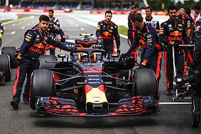 Videó: így kerül Monacóba a Red Bull „főhadiszállása”
