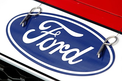 Ford вирішив закрити три заводи в Росії