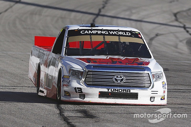 Calgary’s Cameron Hayley claims 19th place at Kansas Speedway
