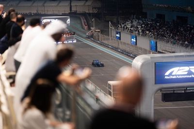 Temporada 2 da A2RL termina de forma dramática