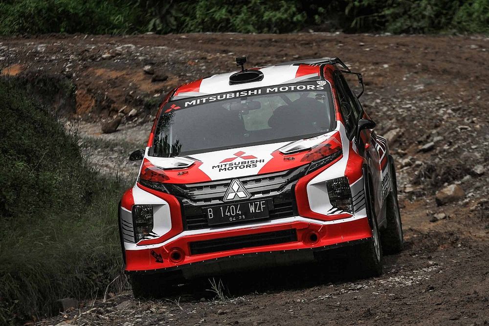 Rifat Sungkar Siap Bawa XPander AP4 Menangi Reli Danau Toba