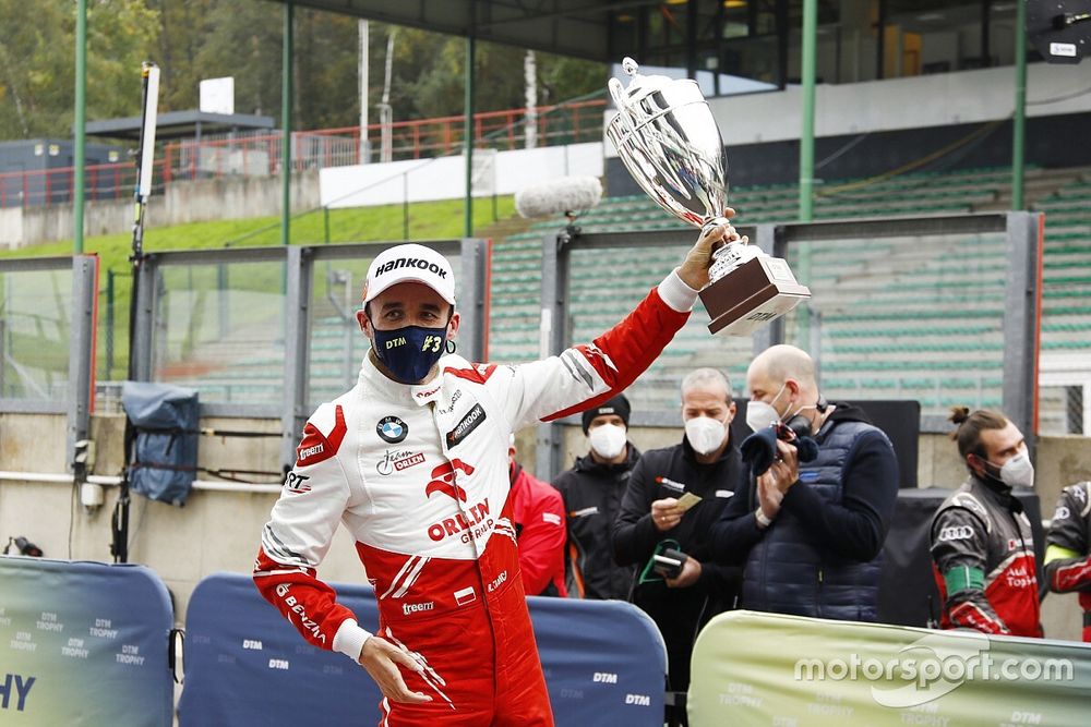 Kubica logra su primer podio en un circuito desde la F1 2010