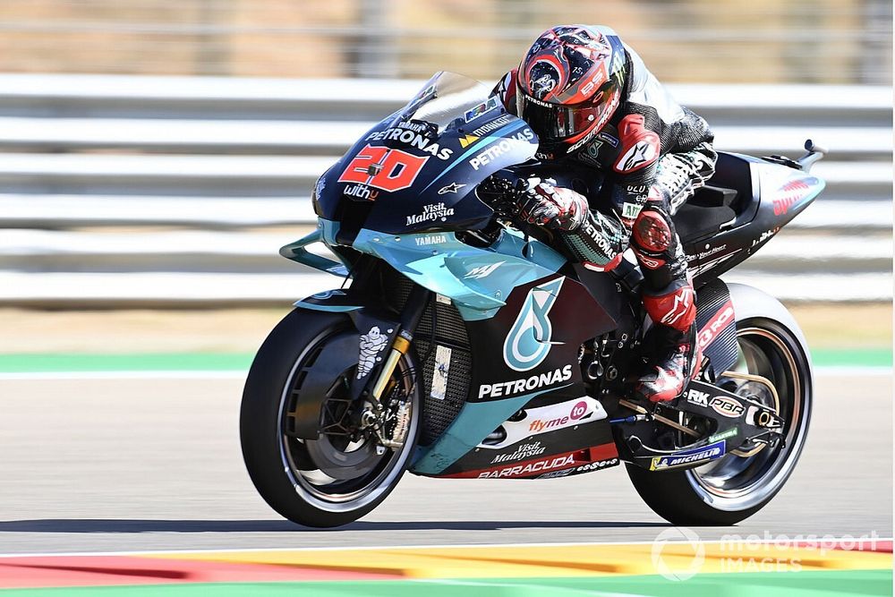 Quartararo verbijt de pijn en pakt pole voor GP van Aragon