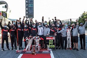 Barcelona GTWCE: Vanthoor and Weerts secure Sprint Cup title