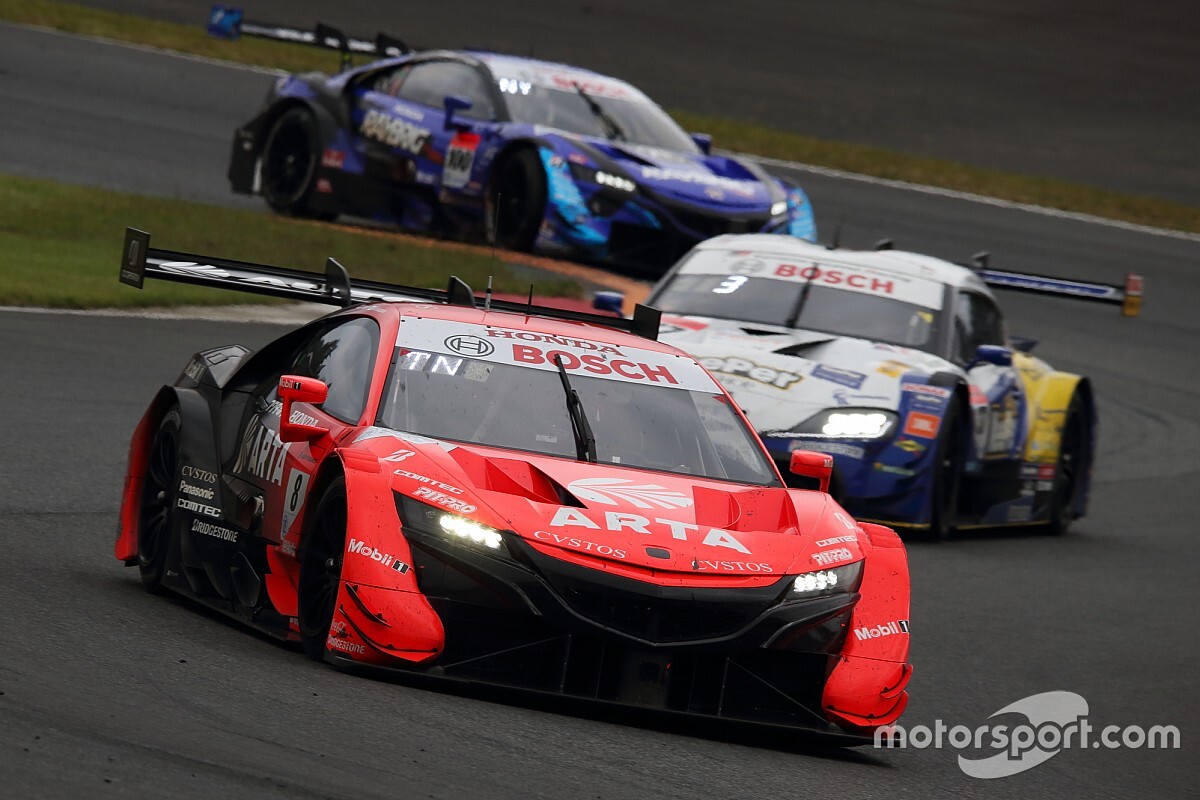 Super GT Motegi: ARTA Menang, Honda Borong Podium