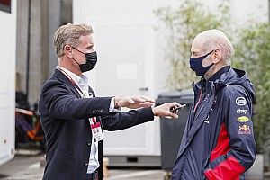 Newey „titkos vacsorája” a Red Bull-lal