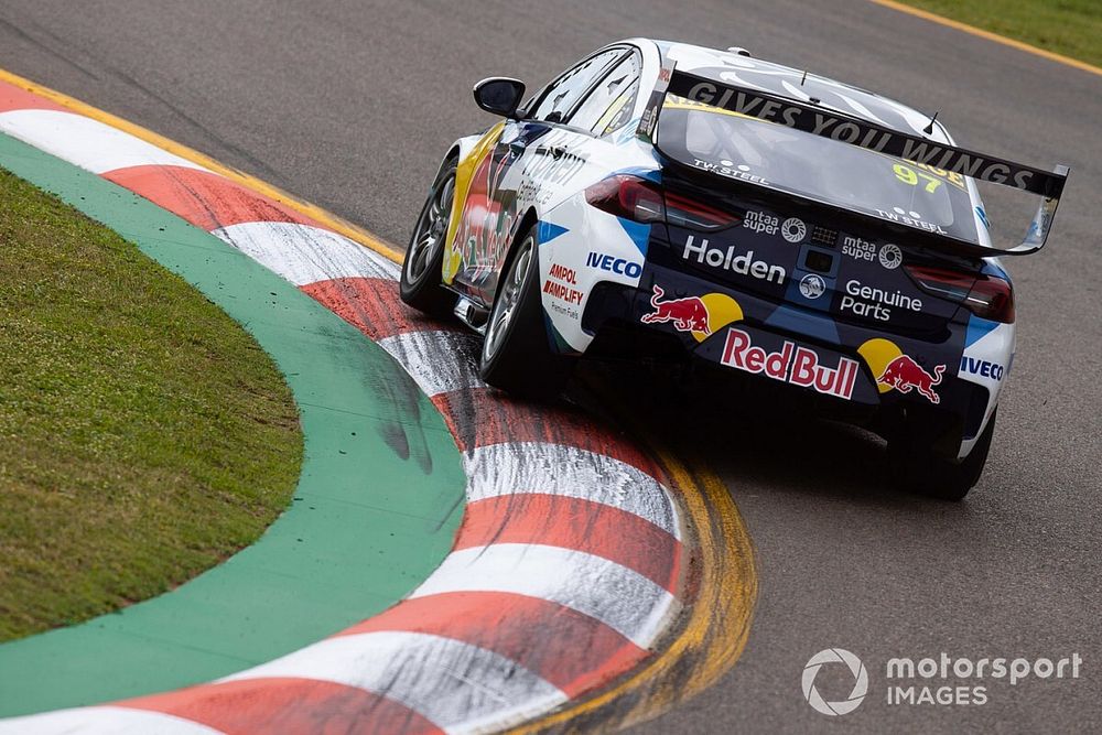 Shane van Gisbergen, Triple Eight Race Engineering Holden