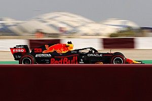 F1-update: Verstappen geniet in Qatar, Red Bull dreigt met tegenaanval
