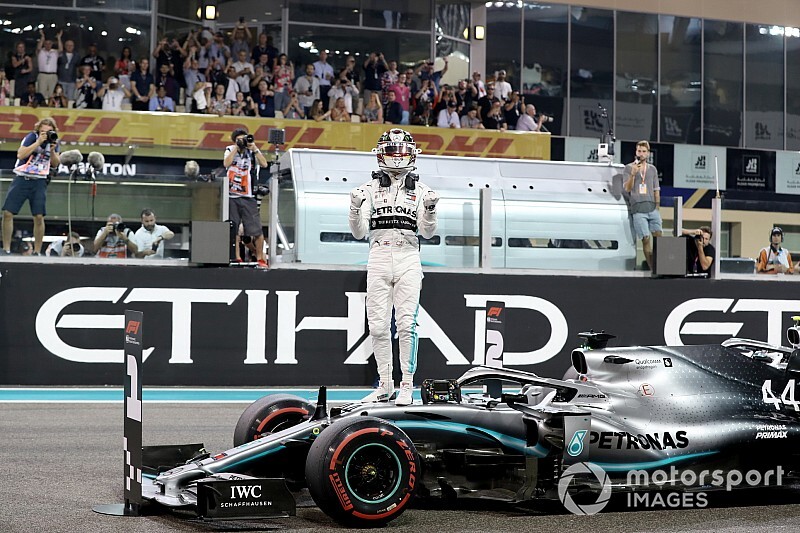 Hamilton: "Mercedes ha creado una obra de arte"