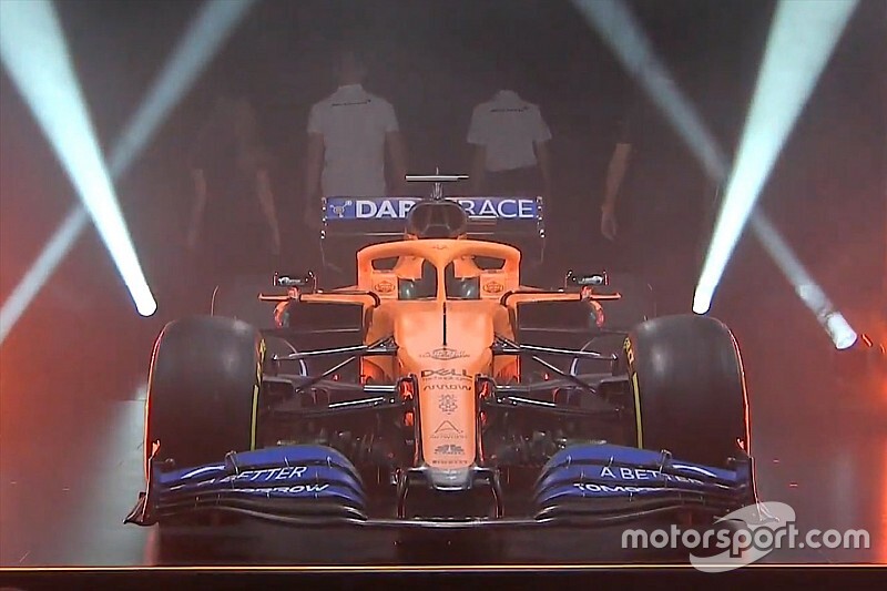 MCL35 zaprezentowany w Woking