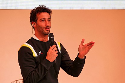 Renault: 2020 form alone won't be enough to keep Ricciardo